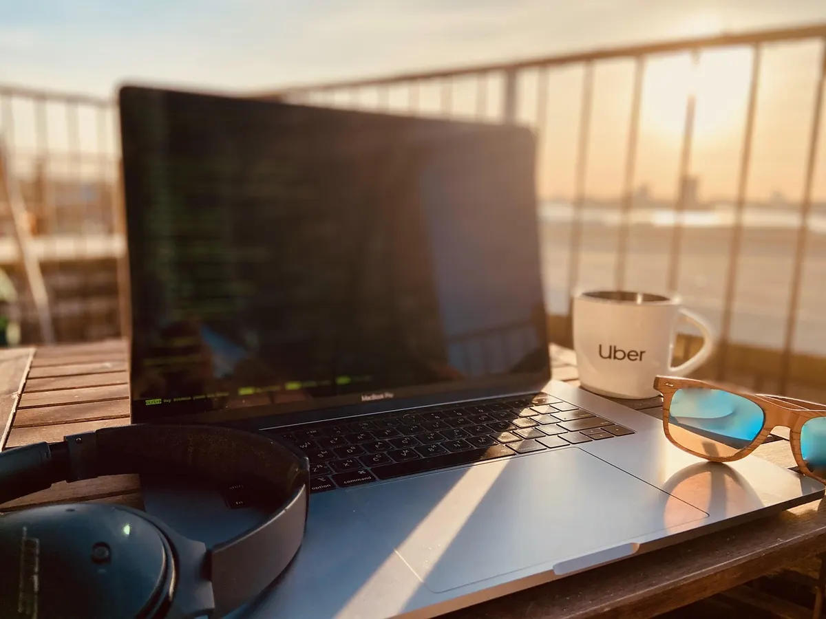 Ten Portfolio Mistakes That Cost UK Freelancers Work